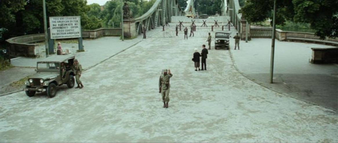 http://www.kredo.me/files/gimgs/th-19_194-Glienickerbrücke.jpg