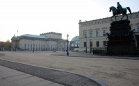 http://www.kredo.me/files/gimgs/th-20_UnterdenLinden2.jpg