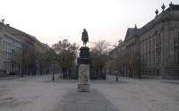 http://www.kredo.me/files/gimgs/th-20_UnterdenLinden211.jpg